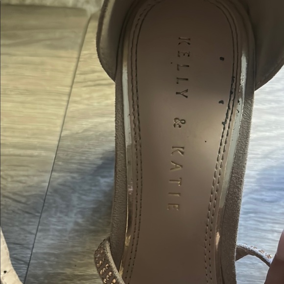 Kelly & Katie Tan Strappy Women's Heels - Picture 4 of 6